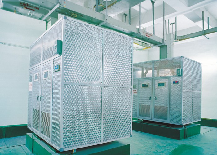 万好食品变压器安装现场