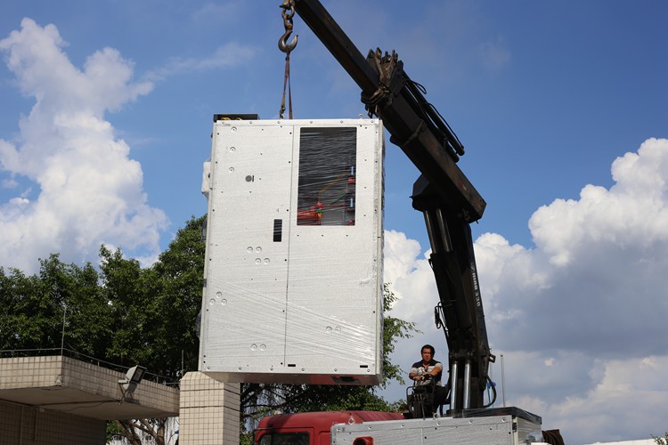 贵州贵阳市KYN28中置柜出货2