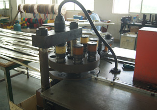 紫光电气圆孔冲模