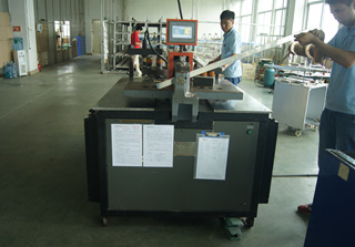 紫光电气多功能母线加工机