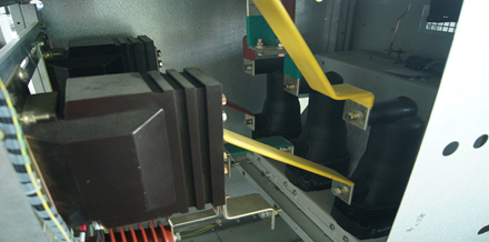 真空断路器柜电缆室